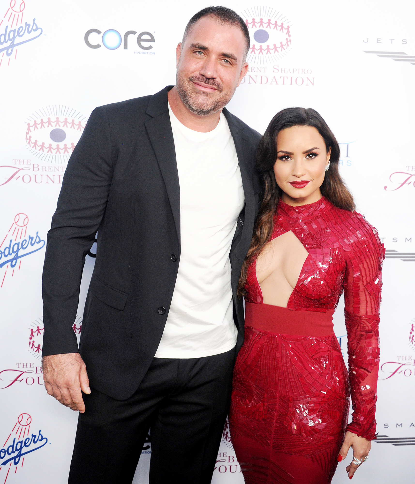 Demi Lovato Shades Former Life Coach Mike Bayer on Twitter