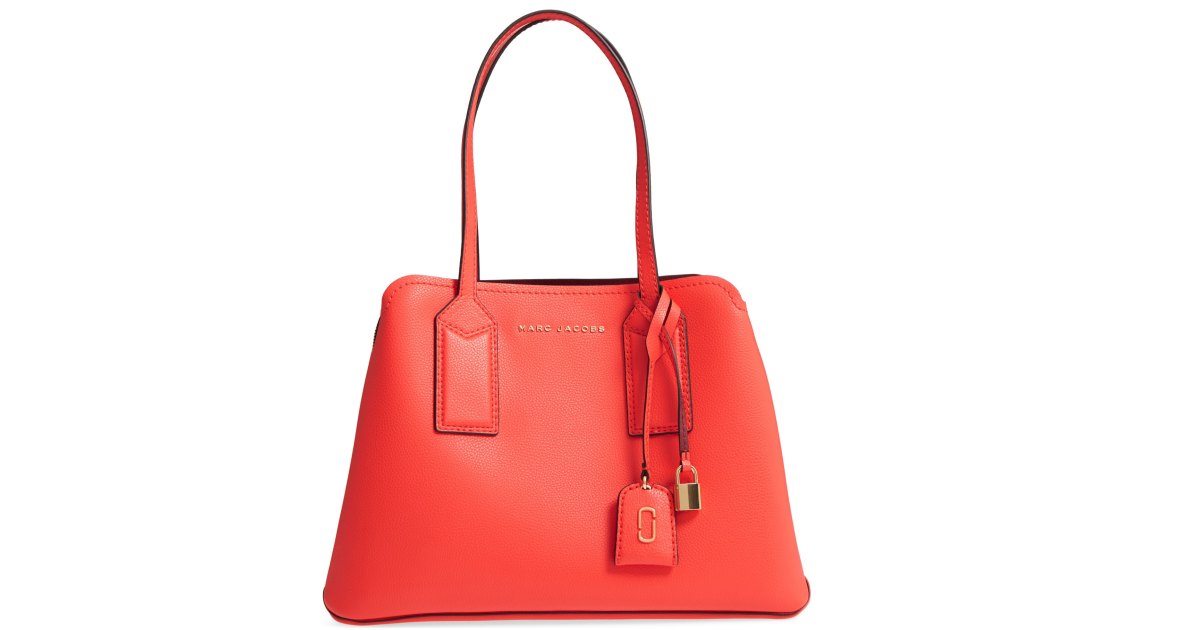 Act Fast: The Iconic Marc Jacobs Tote Bag Is $40 Off During