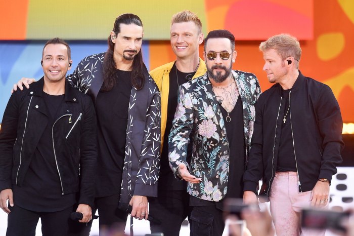 VMAs 2018: Backstreet Boys Perform 'Don't Go Breaking My Heart'