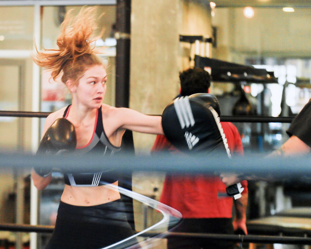 Celebrity Workout Activities: Photos Of Stars Boxing, Biking & More –  Hollywood Life