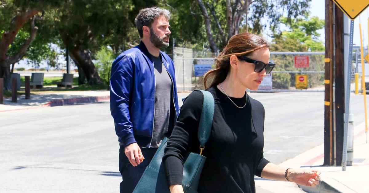 Ben Affleck, Jennifer Garner Settle Divorce Three Years After Split ...