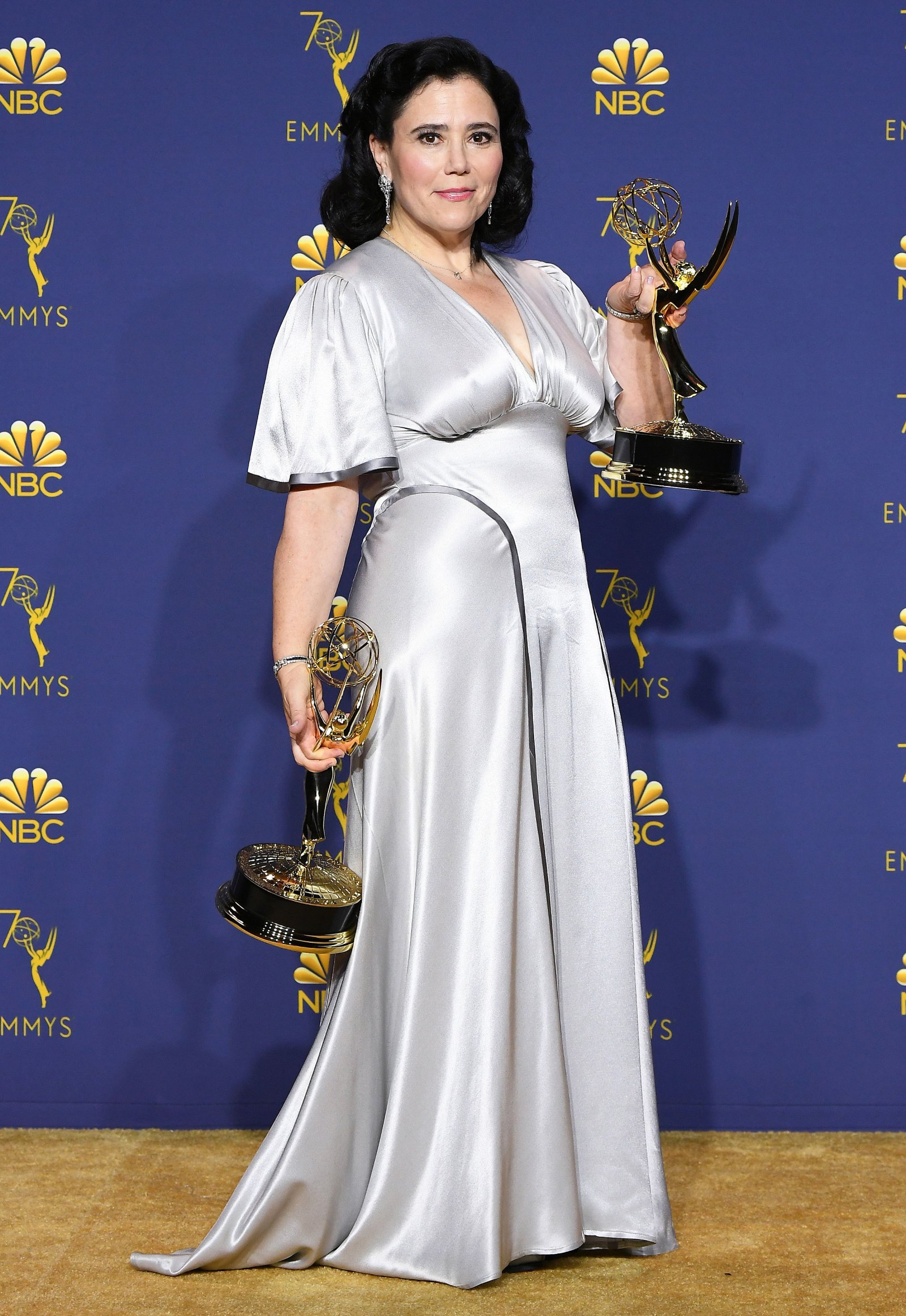 Alex Borstein ReWore Her Wedding Dress at 2018 Emmys Pics