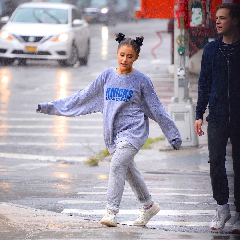 Ariana Grande Steps Out With Friends After Mac Miller’s Death