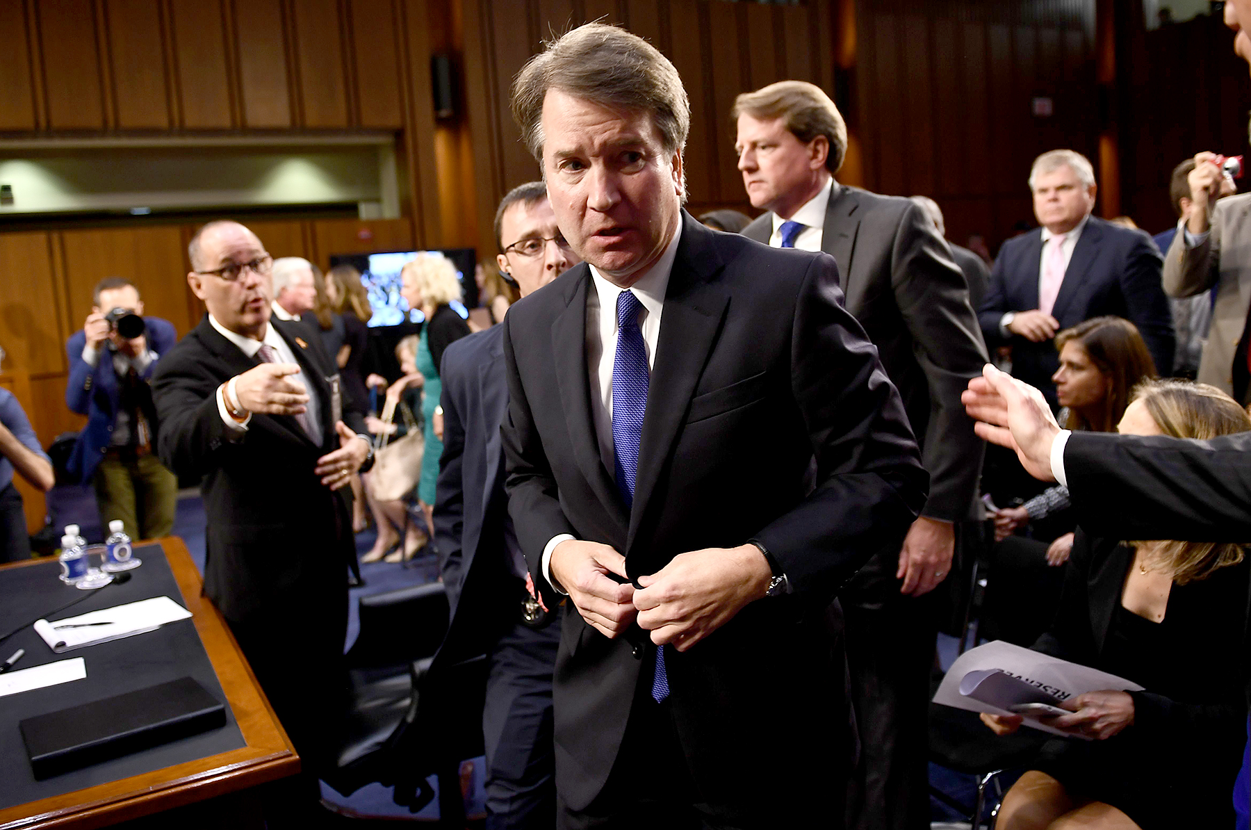 Brett-Kavanaugh-Denies-Hand-of-Parkland-Victim’s-Father-Fred-Guttenberg-2.jpg