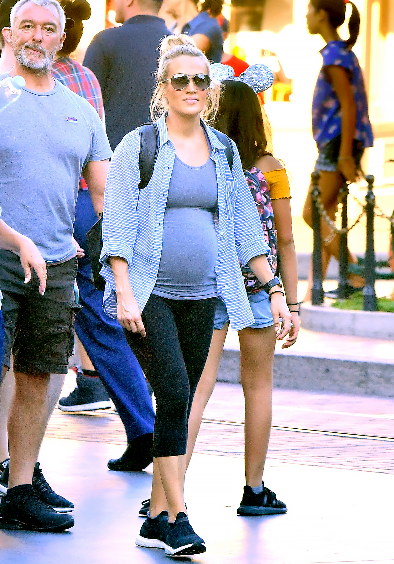 Carrie Underwood Pregnant Family Disneyland
