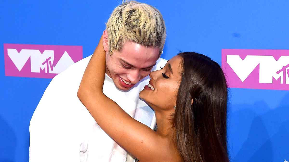 Ariana Grande Porn Anal - Pete Davidson Faces Backlash, Fans Accuse Him of Objectifying Ariana Grande