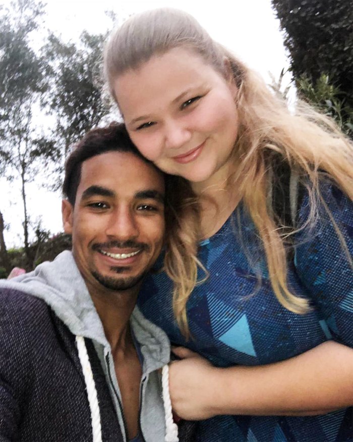 90 Day Fiance Alums Nicole Nafziger Azan Tefou Want Two More Kids