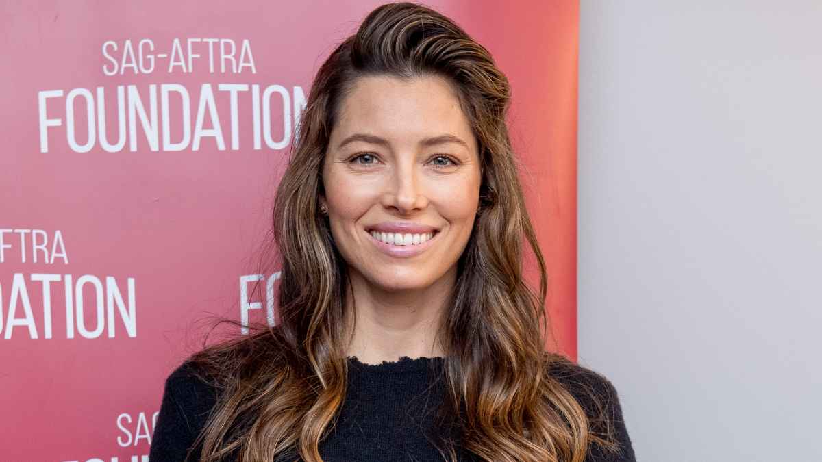 Jessica Biel's Gaiam Collection Is Everything You Need for Summer Activities