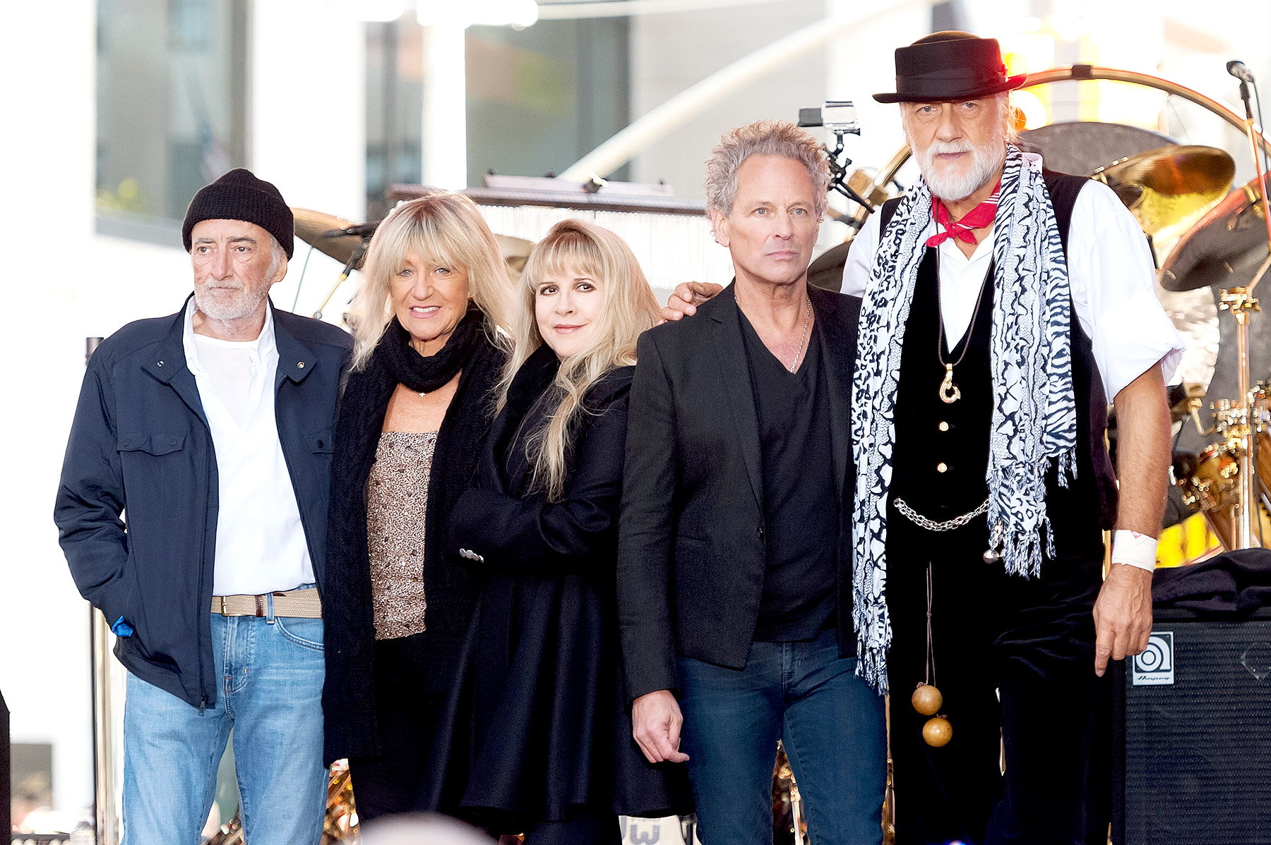 Lindsey Buckingham Sues Fleetwood Mac Over His Firing Hot Lifestyle News