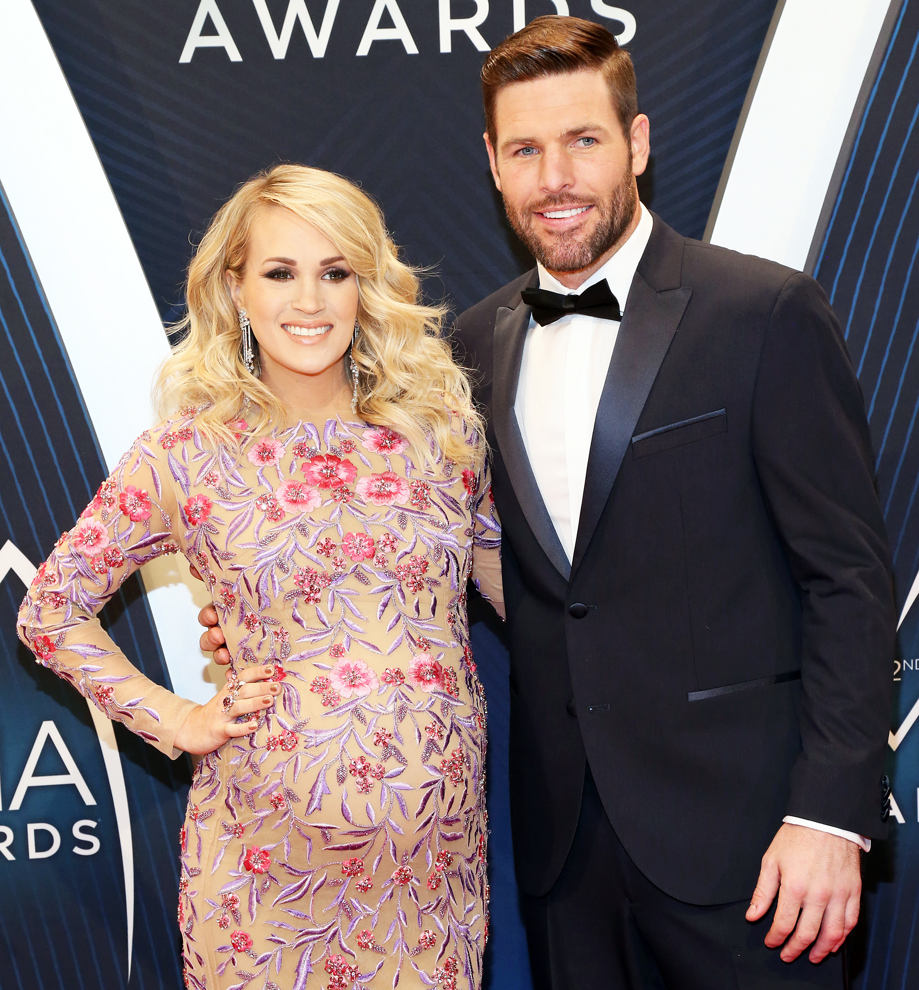 Carrie Underwood Is the Cutest Hockey Wife Cheering on Husband Mike Fisher  in the Stanley Cup Playoffs