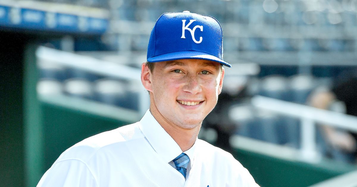 Kansas City Royals prospect Brady Singer pays off parents' debt