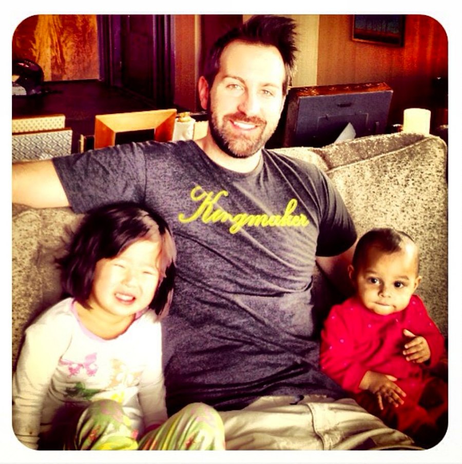 Katherine-Heigl-and-Josh-Kelley-family-Josh-shares-pic-with-girls