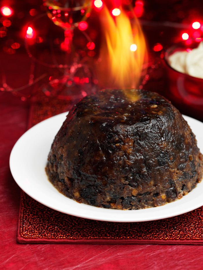 Royal Family Christmas Dinner: Roast Turkey, Pudding, More