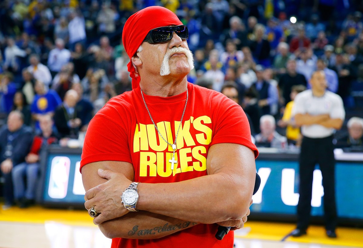 Hulk Hogan Returning to WWE’s Monday Night Raw’