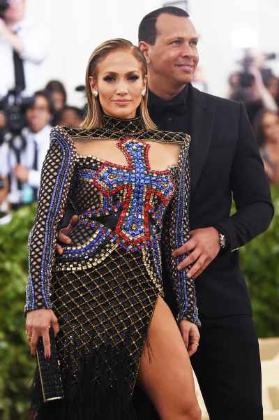 Jennifer Lopez Dating History A Timeline Of Her Famous Relationships Exes And Flings 08 ?w=400&quality=40&strip=all