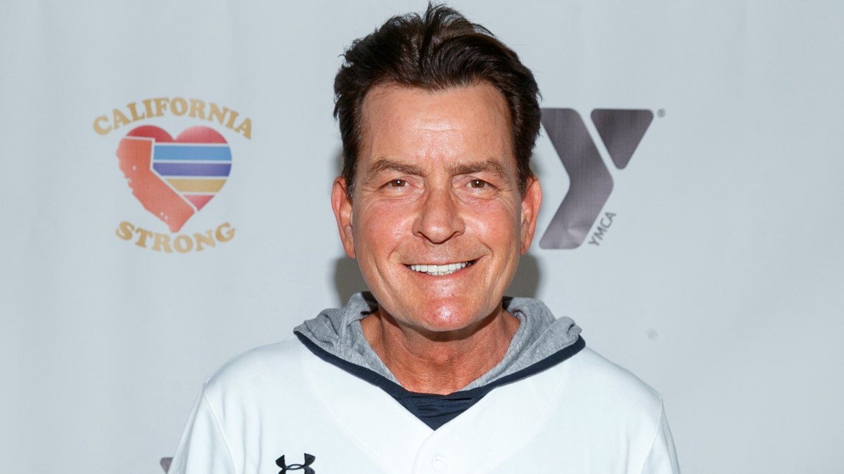 News Worth Sharing: Charlie Sheen claims to have used Steroids for role in  “Major League”