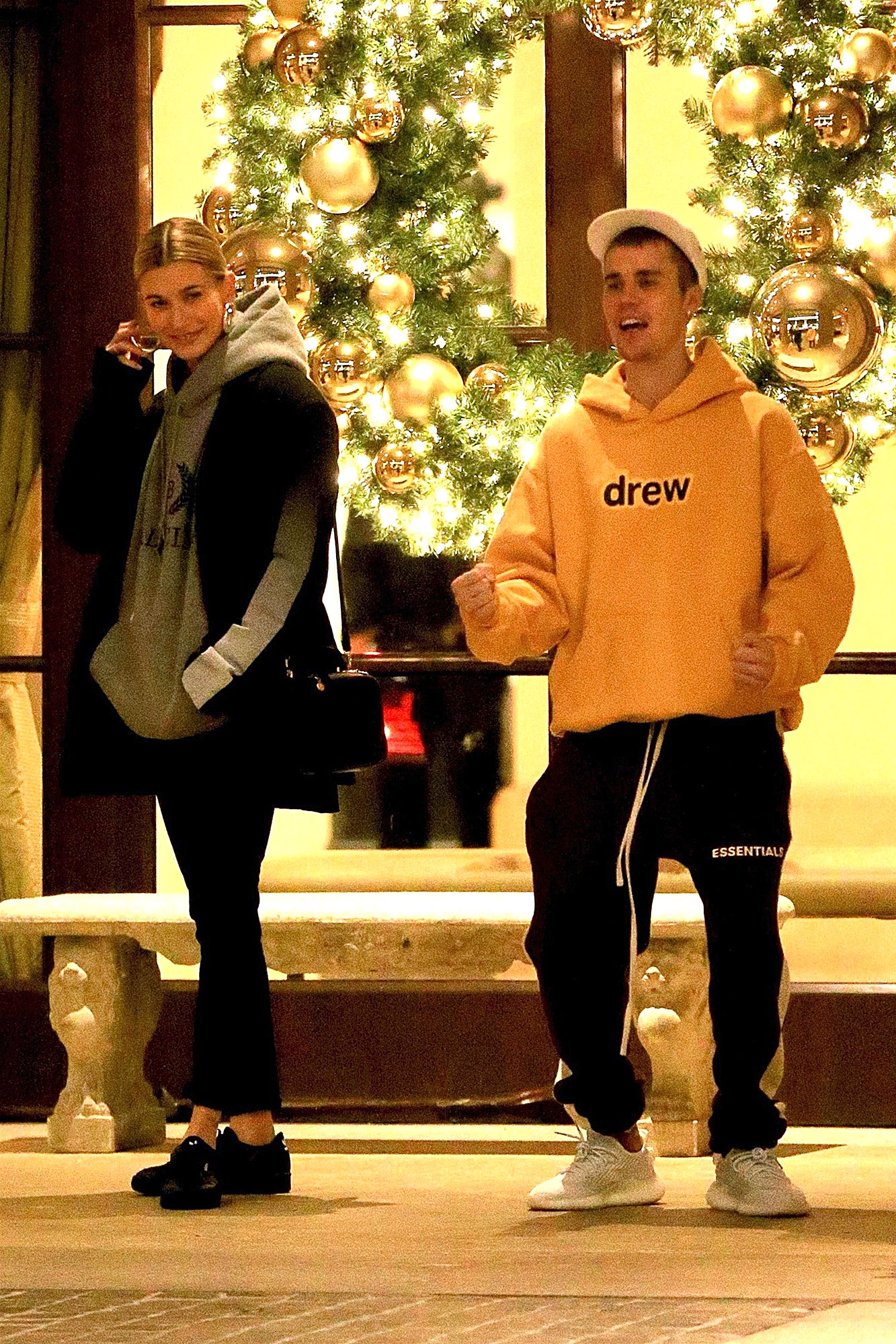 Justin Bieber Belts Sexual Healing As Hailey Baldwin Stands By