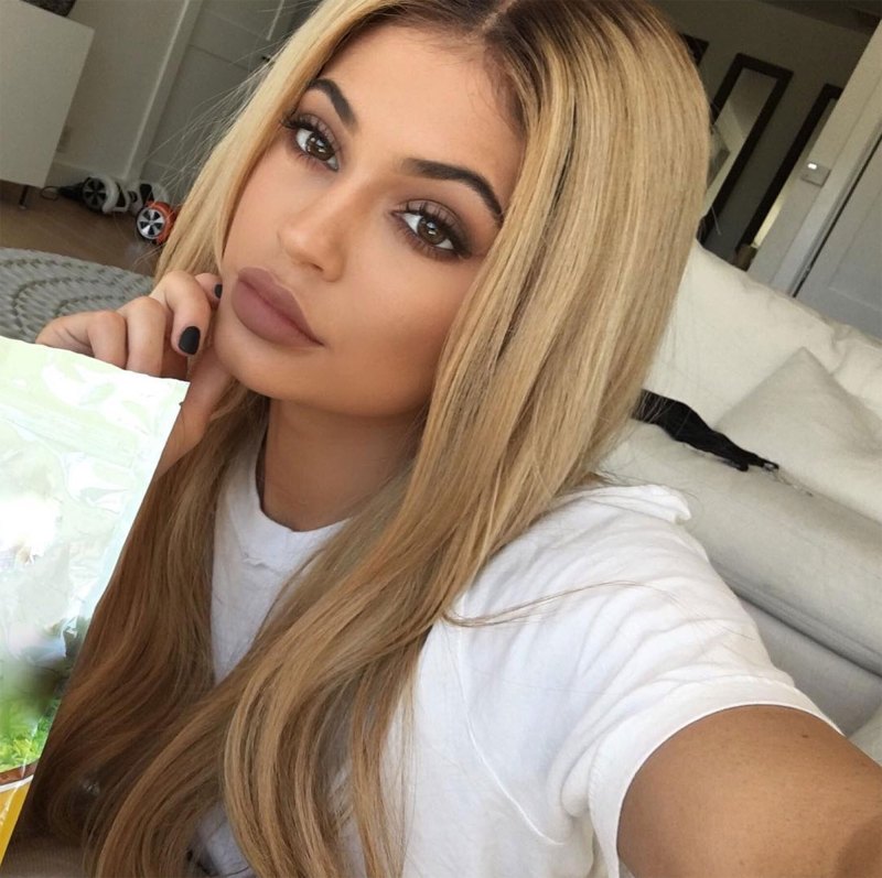 Kylie Jenners Most Colorful Hairstyles 7348