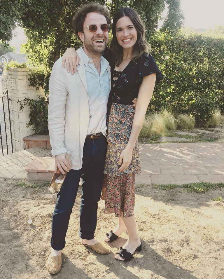 10-Mandy-Moore-engaged-to-Taylor-Goldsmith