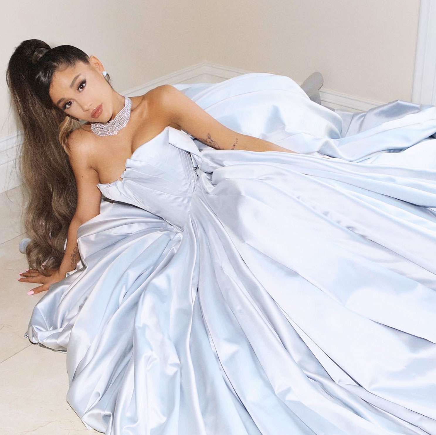 https://www.usmagazine.com/wp-content/uploads/2019/02/Ariana-Grande-Poses-Zac-Posen-Dress-Instagram-Grammys-2019-06.jpg?quality=86&strip=all