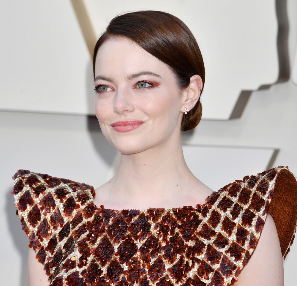 Oscars 2019 Beauty: Emma Stone's Smokey Eye Makeup How-to