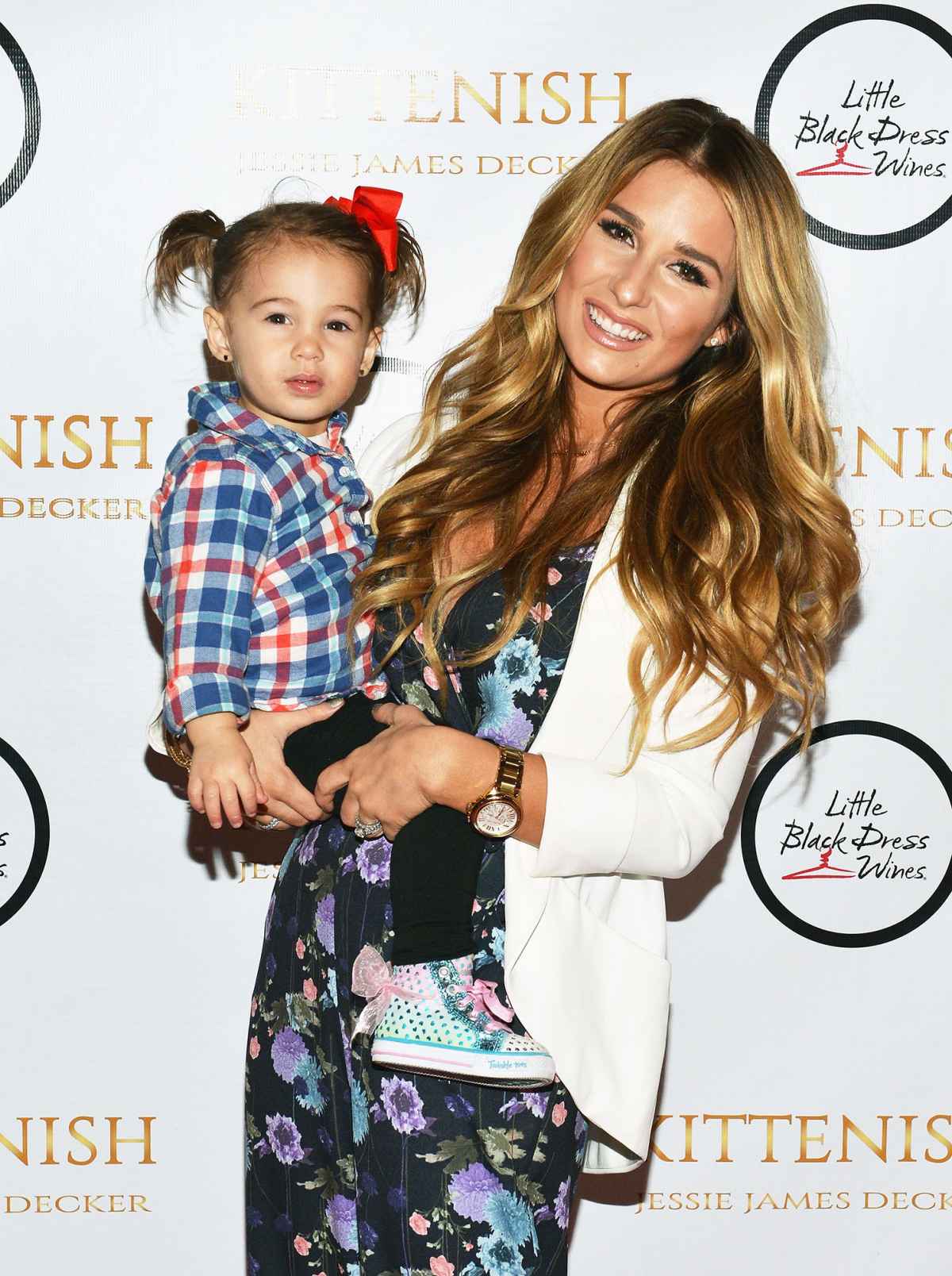 Jessie James Decker's 3 Kids: Learn About Her Kids With Eric Decker –  Hollywood Life