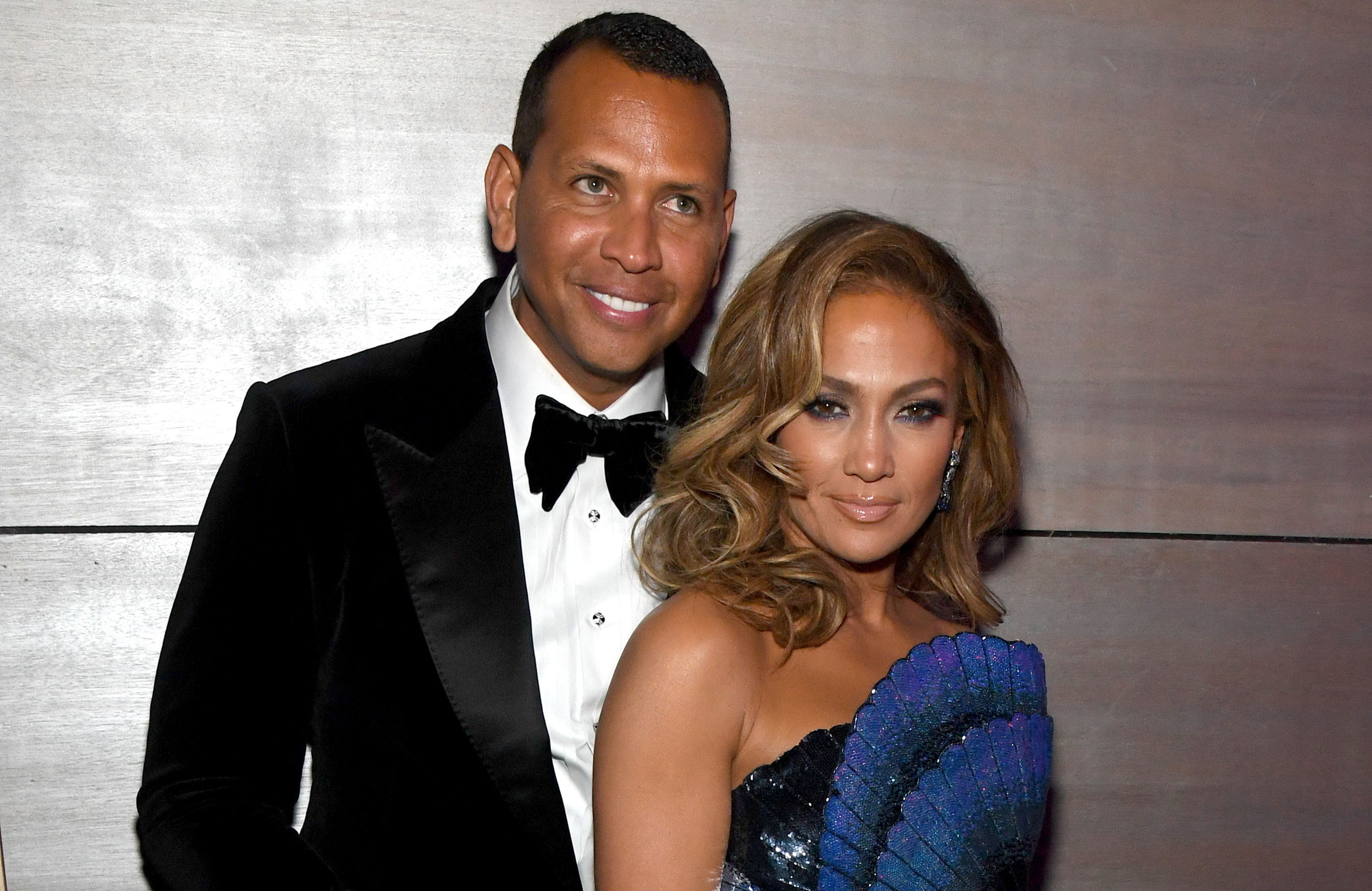 Alex Rodriguez shares sweet birthday message to fiancee Jennifer