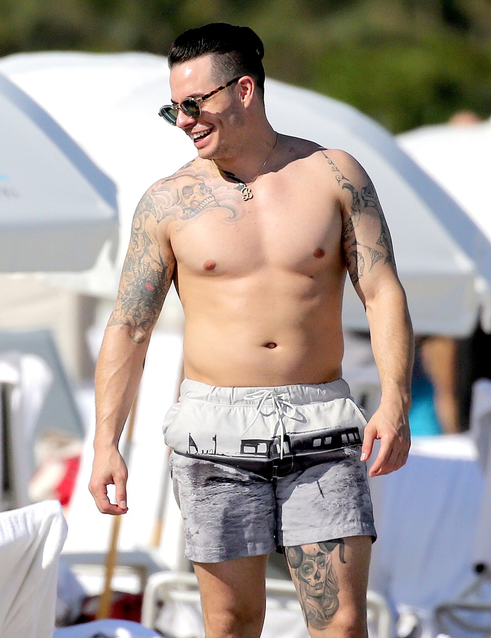 Hottest Celebrity Men At The Beach In Swim Trunks Shirtless 