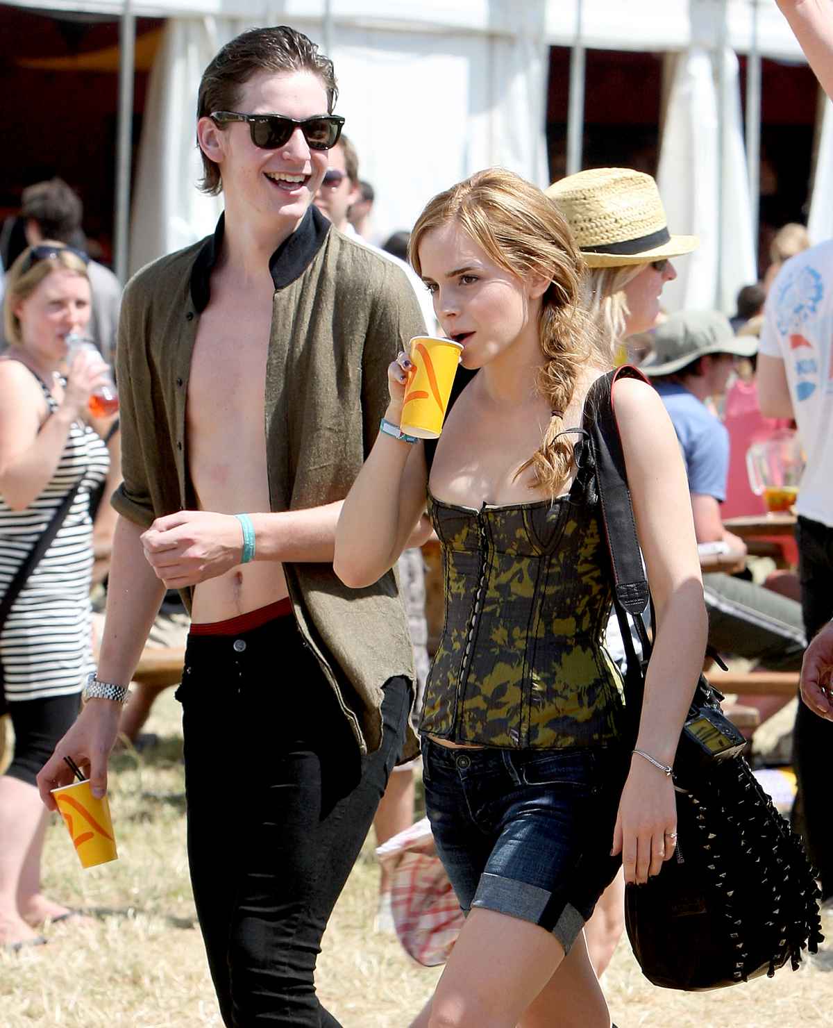 Emma Watson Fingering - Emma Watson's Dating History: Prince Harry, Chord Overstreet, More