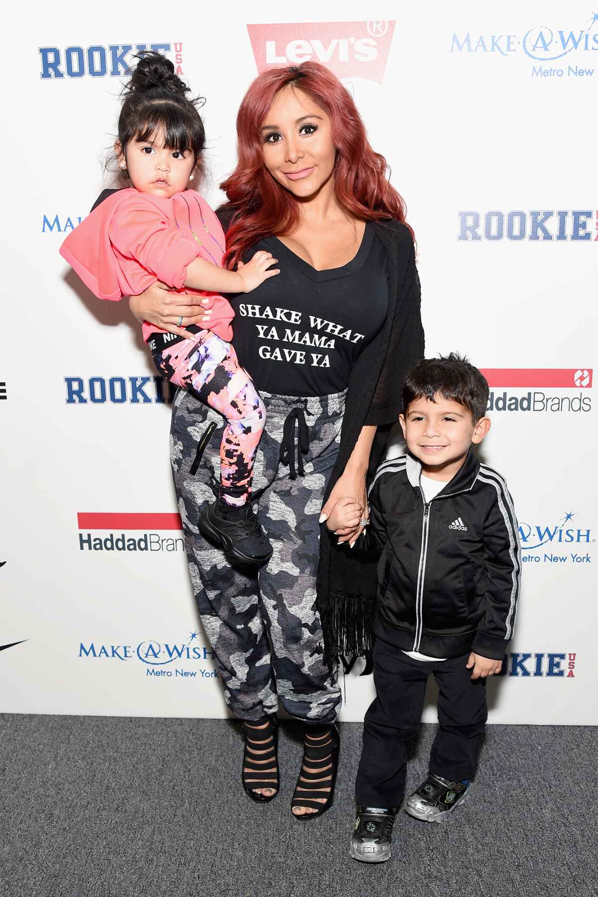 Nicole 'Snooki' Polizzi's Daughter, 8, Is All Smiles as She Walks the