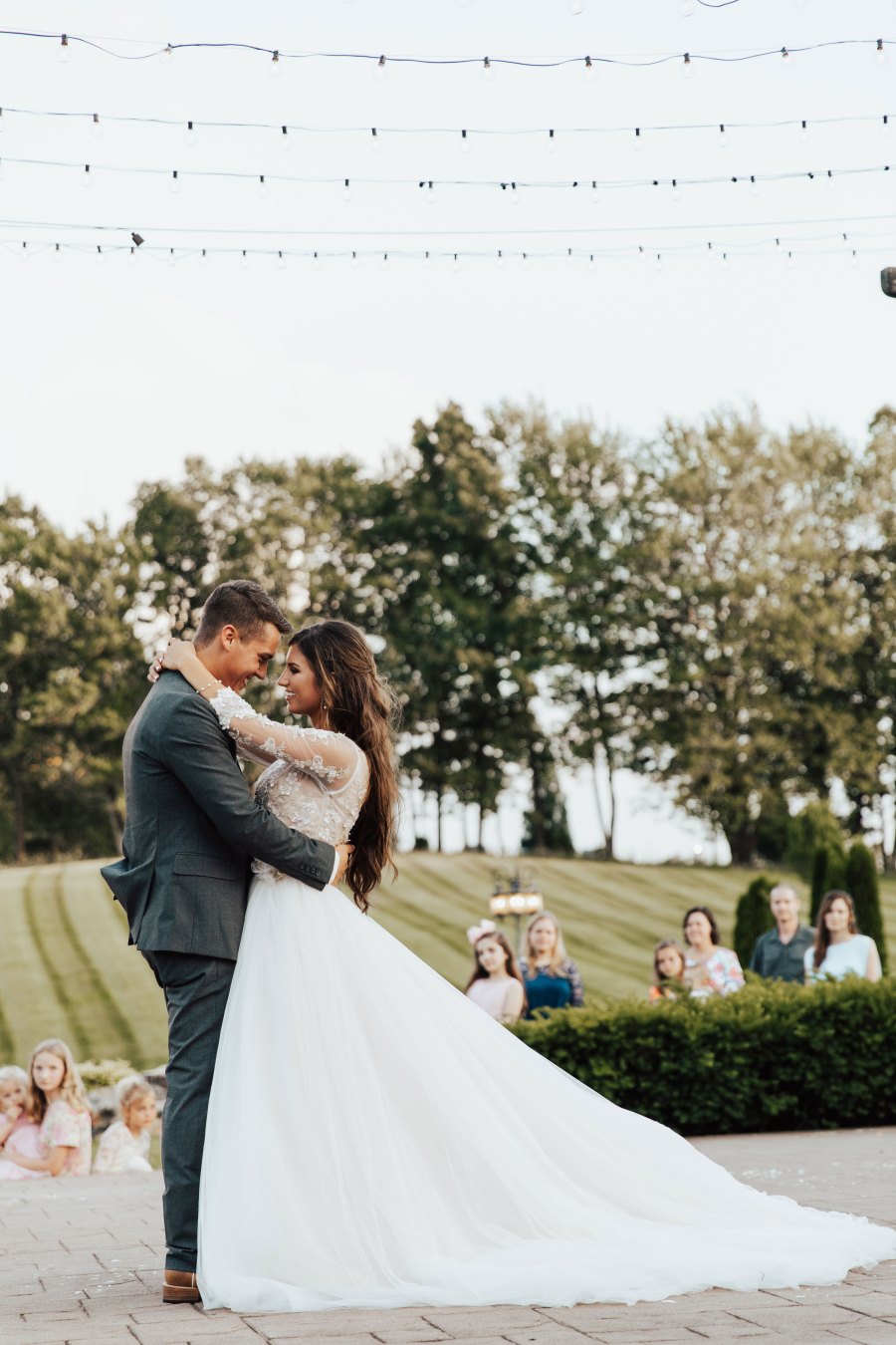 'Bringing Up Bates' Star Carlin Bates Marries Evan Stewart