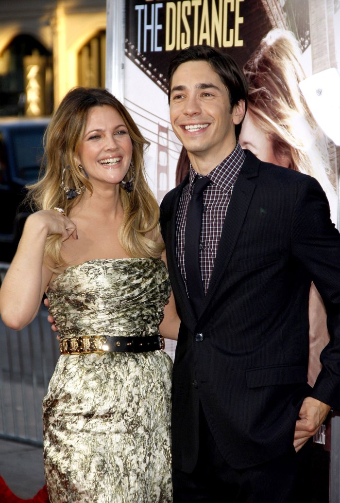 Justin Long Says He S Still In Touch With Ex Drew Barrymore