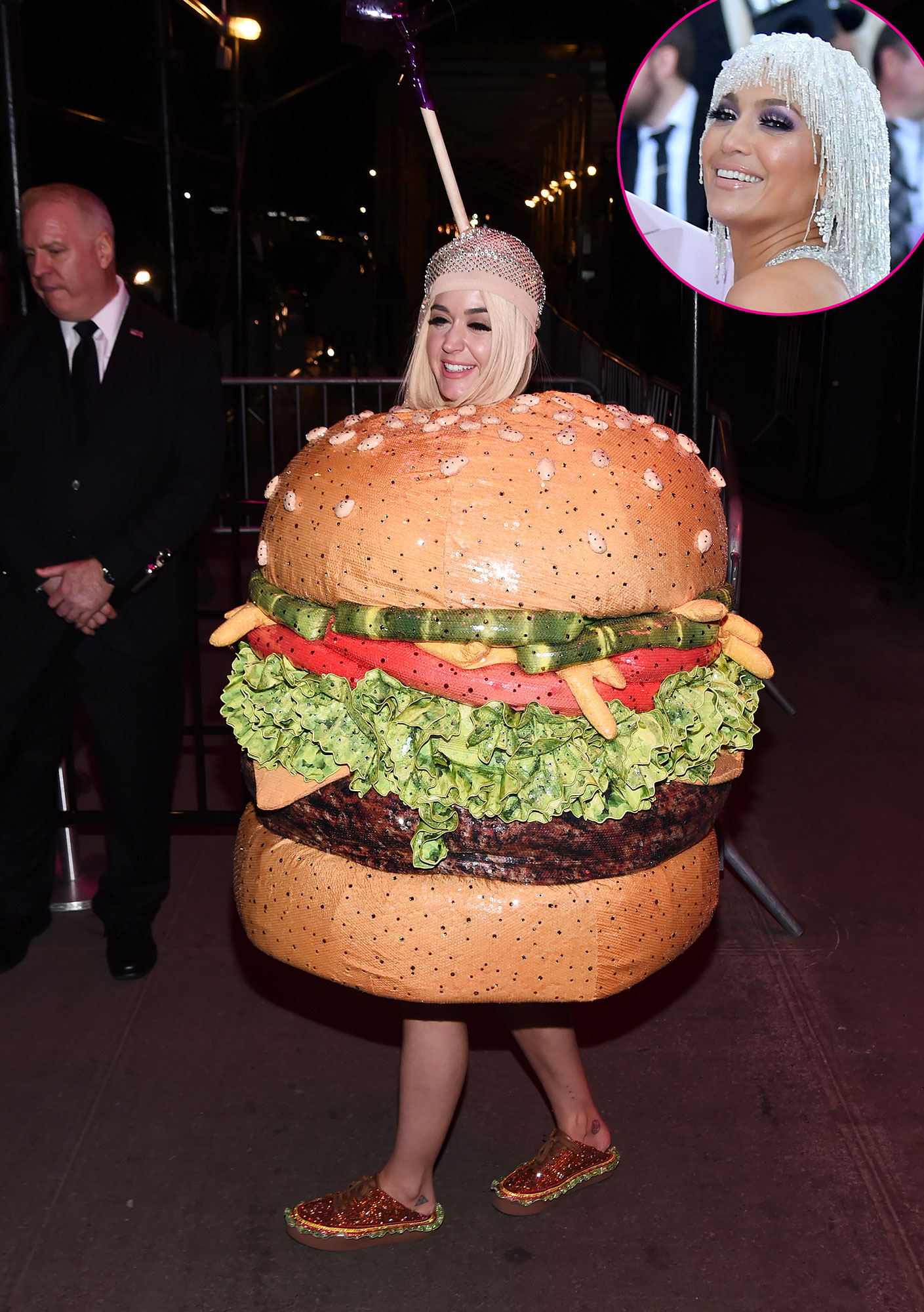 Met Gala 2019: Jennifer Lopez Is Unfazed by Katy Perry's Burger Costume