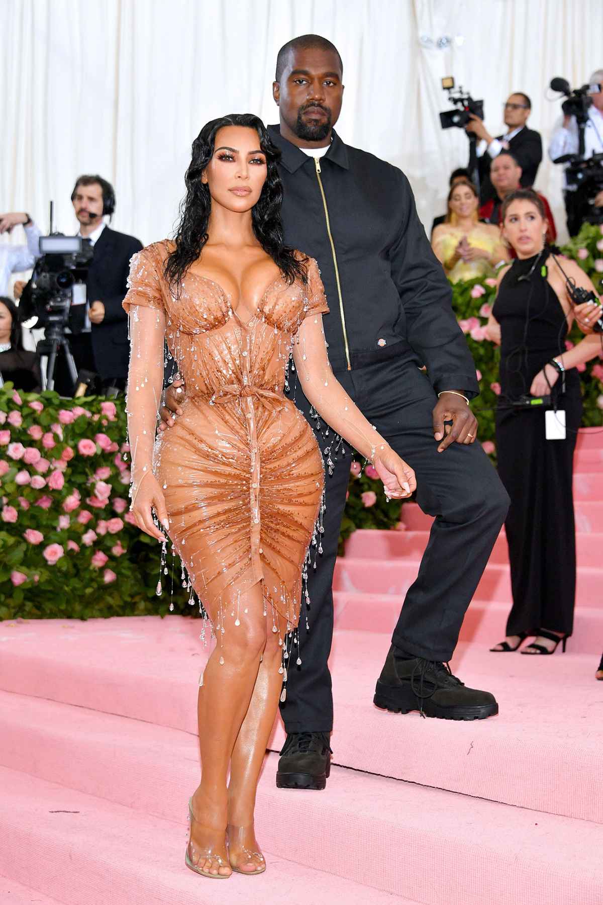 Kendall Jenner in Versace from 2019 Met Gala Red Carpet Fashion, E! News