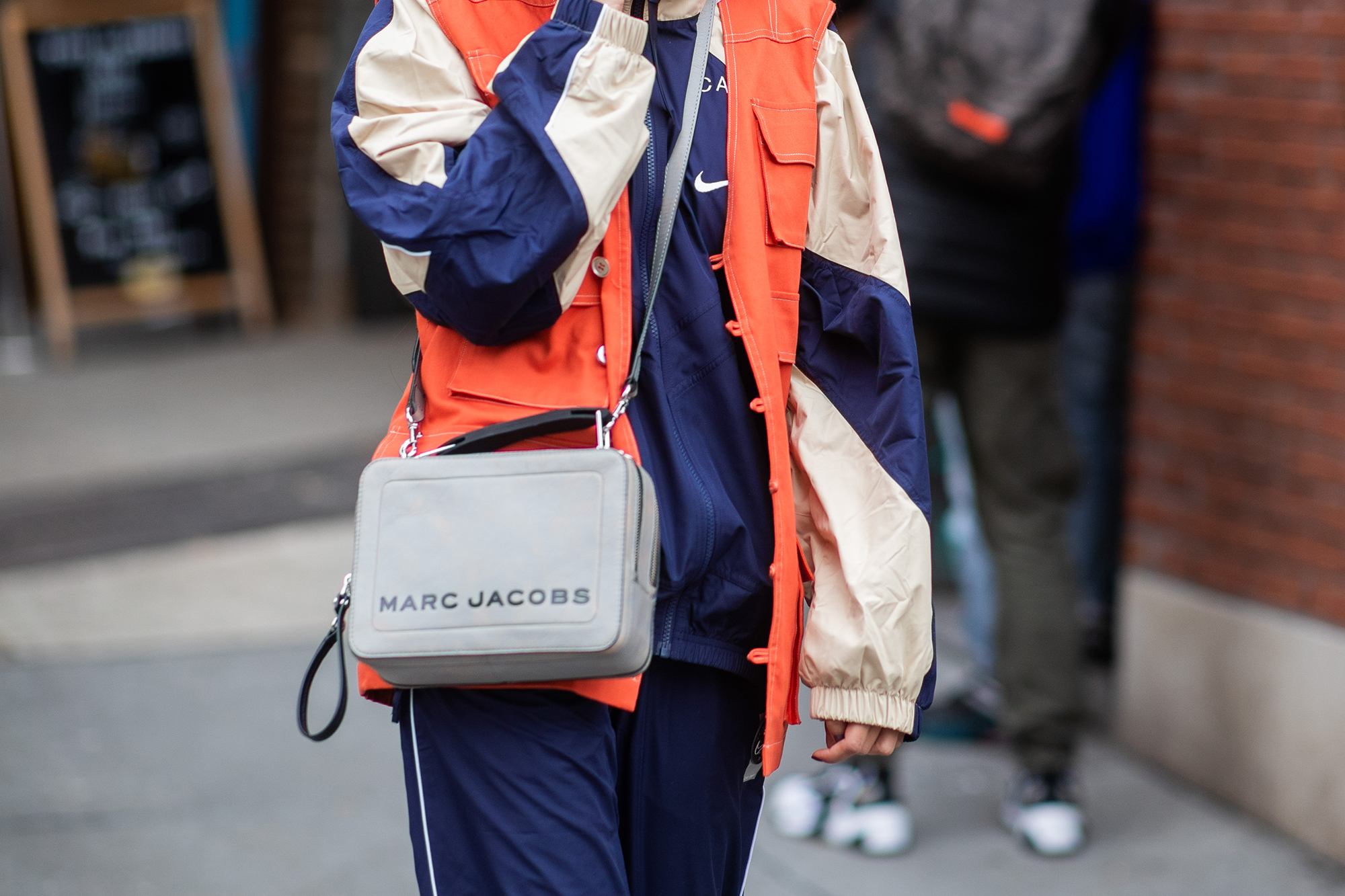 Shop the Latest Marc Jacobs Sling Bags in the Philippines in November, 2023