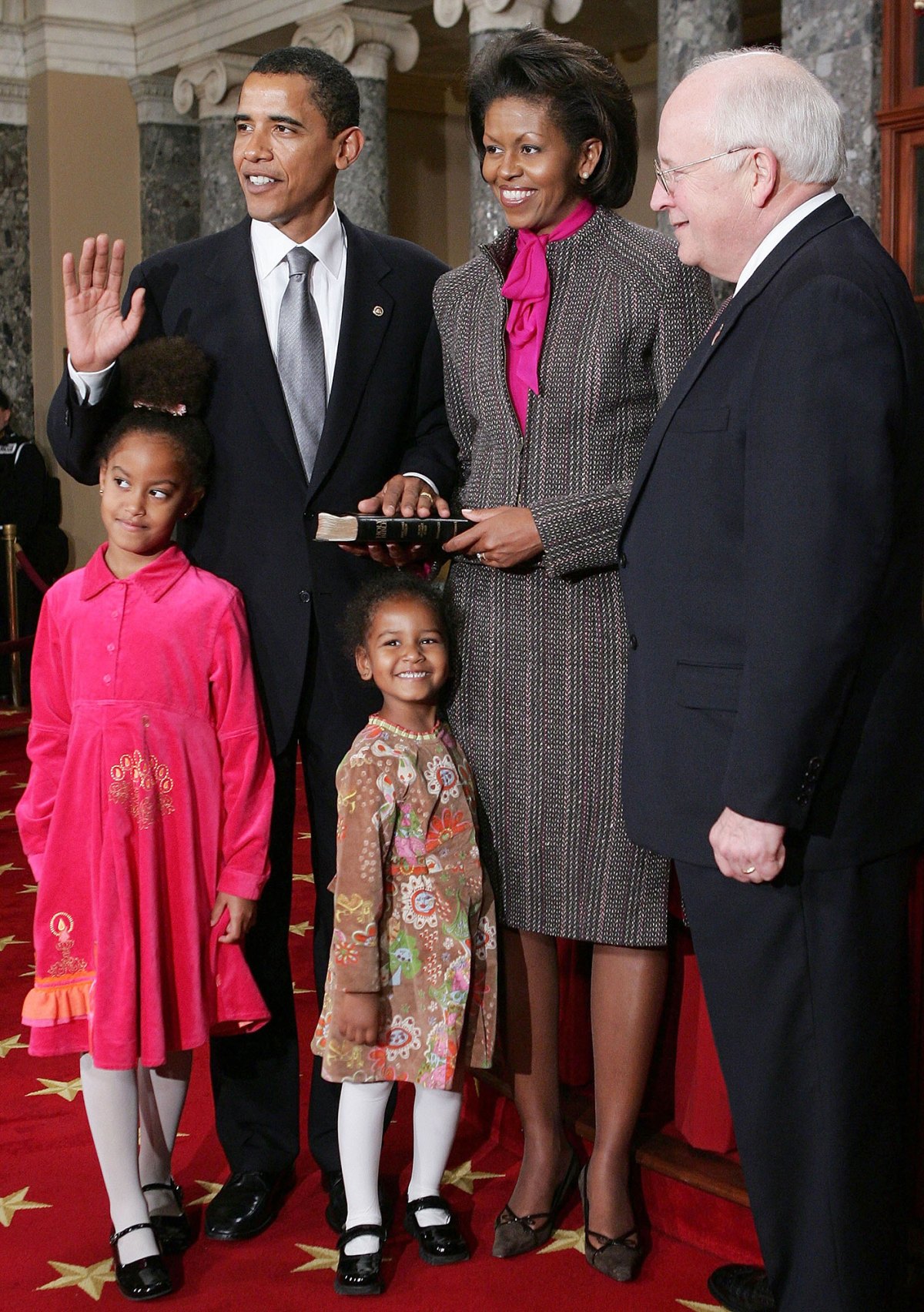 Obama Family Album: Barack, Michelle, Malia, Sasha: Photos