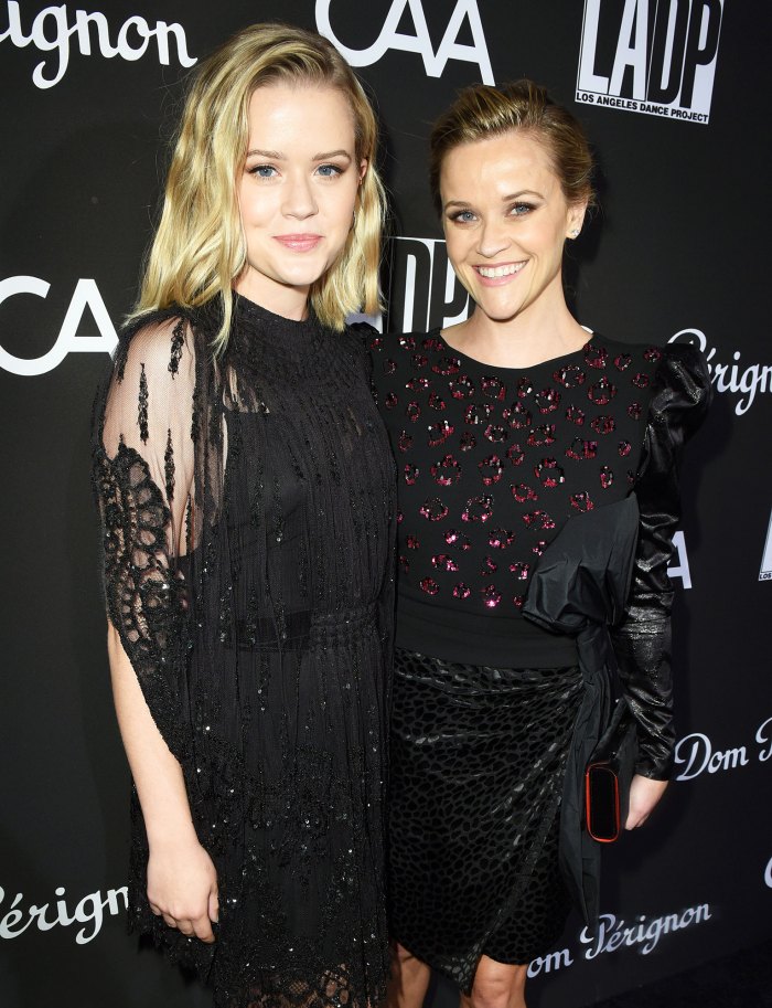 Reese Witherspoon Cried In Daughter S Room When She Went To College