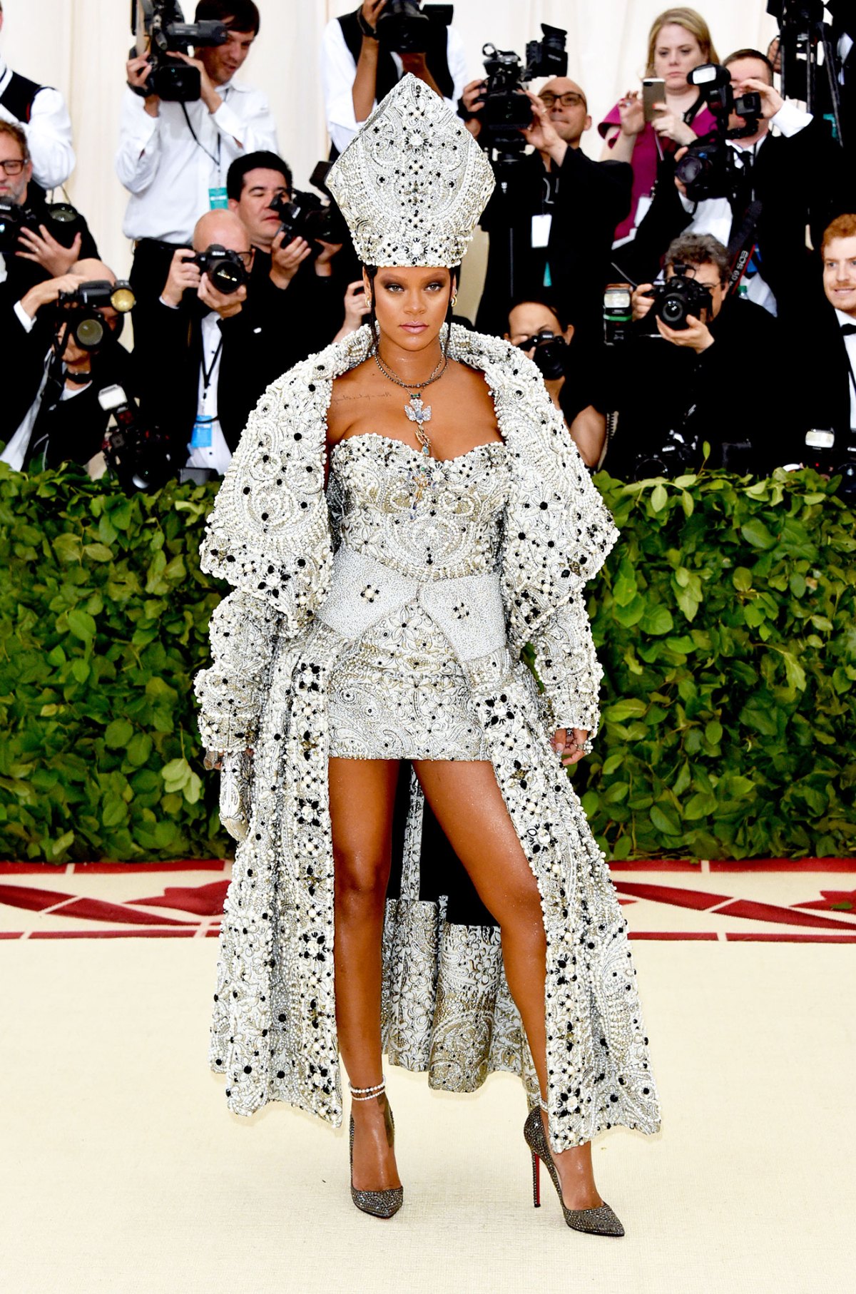 See the Wildest Met Gala Red Carpet Fashion Looks