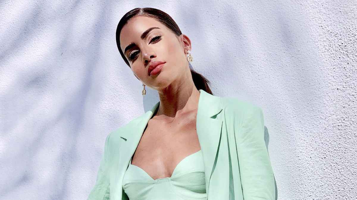Exclusive: Camila Coelho Announces Eponymous Fashion Label – WWD