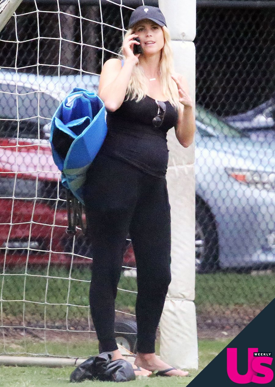 Tiger Woods’ Ex-Wife Elin Nordegren Debuts Baby Bump: Photos