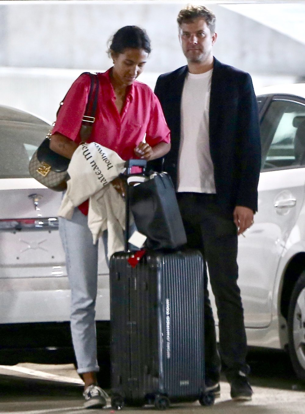 Joshua Jackson Kisses Mystery Woman at LAX Airport