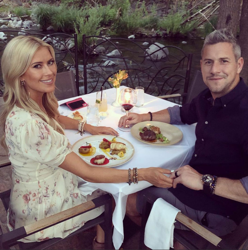 Pregnant Christina Anstead and Husband Ant Enjoy Babymoon in Sedona 01