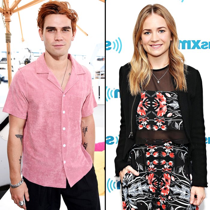 Kj Apa Britt Robertson Are Dating After Comic Con Pda