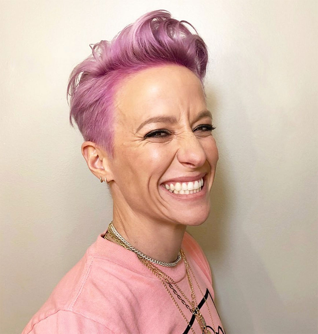 https://www.usmagazine.com/wp-content/uploads/2019/07/Megan-Rapinoe-Pink-Hair.jpg?quality=86&strip=all