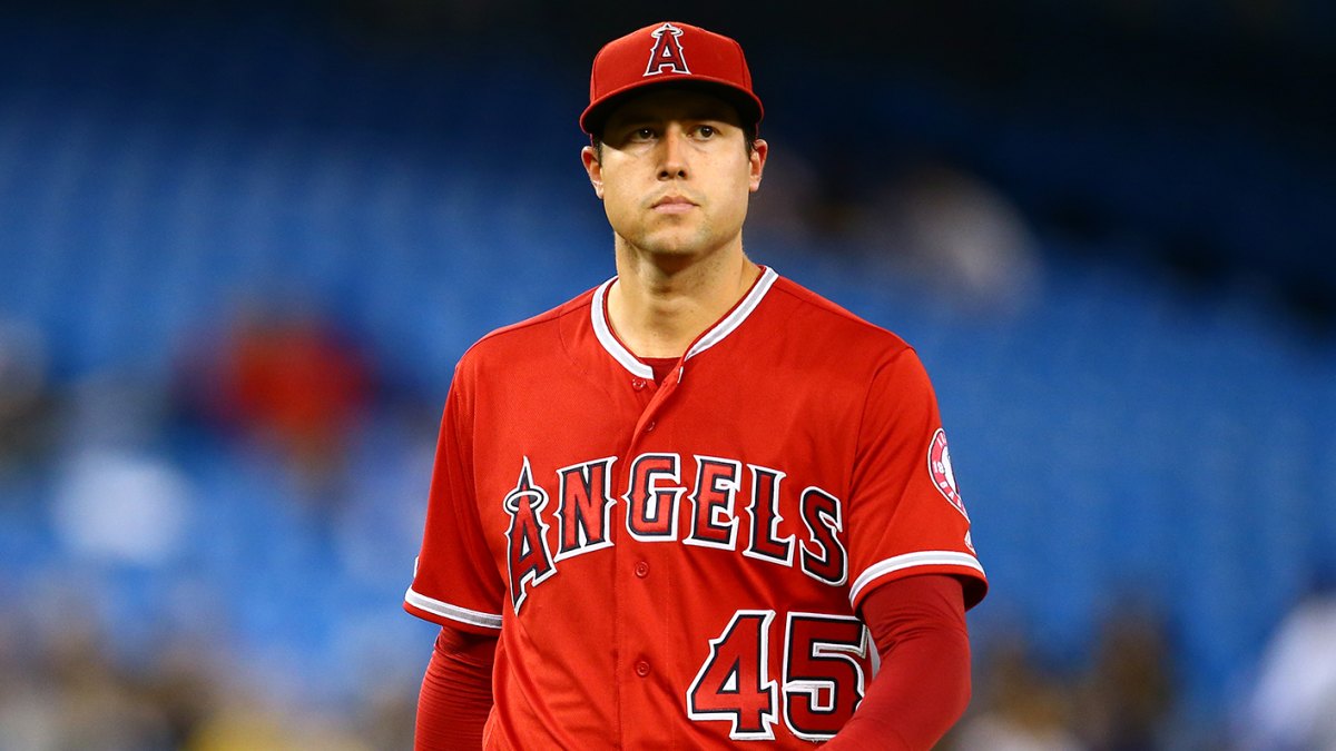 Los Angeles Angels pitcher Tyler Skaggs dead at 27