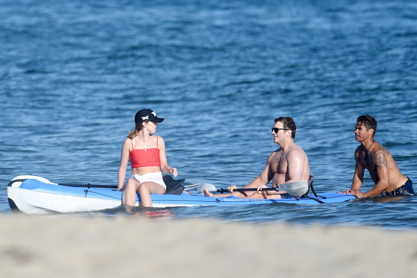 Chris Pratt And Wife Katherine Schwarzenegger Show Off Beach Bods Us