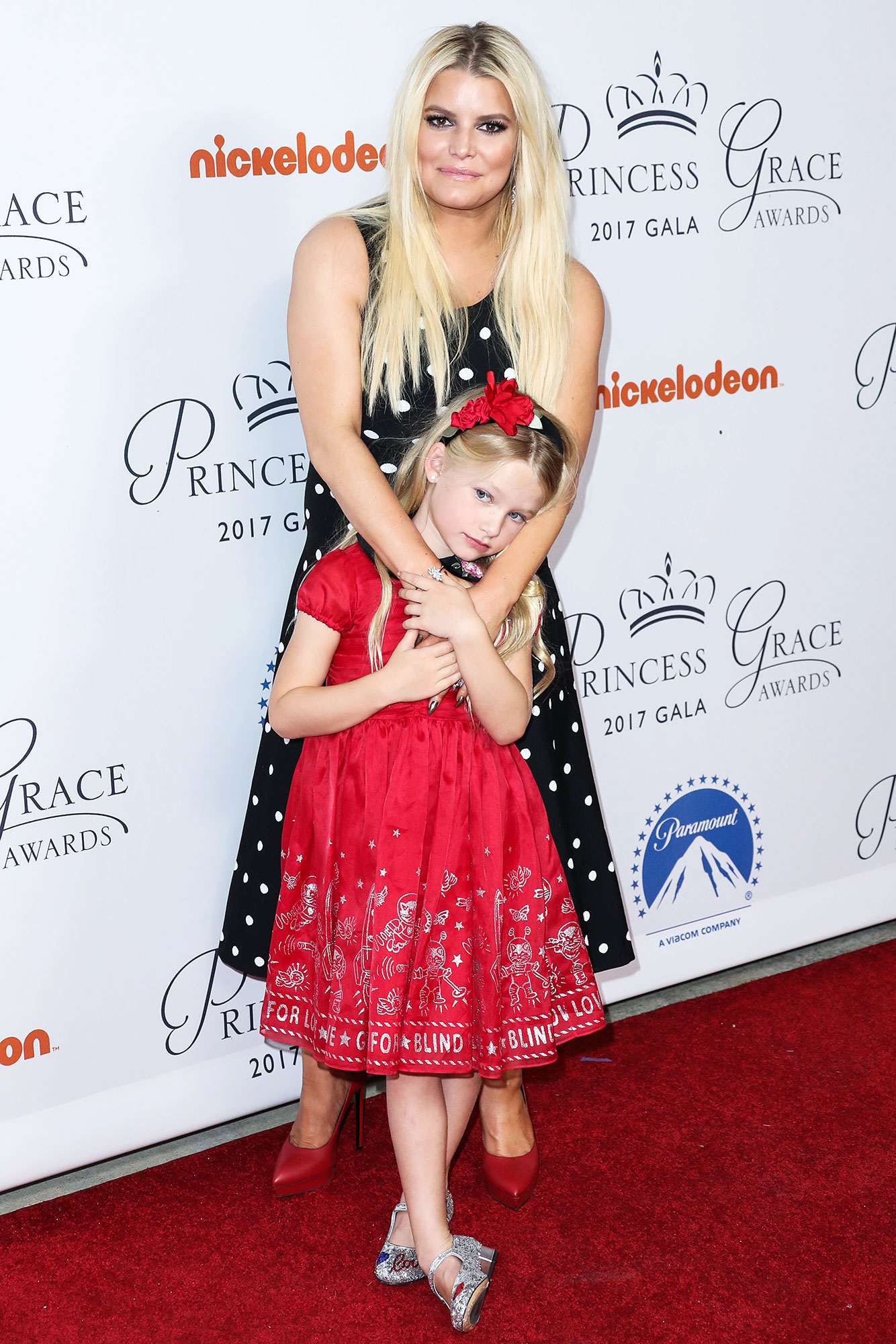 Jessica Simpson slammed for letting 11-year-old daughter, Maxwell, wear  crop top