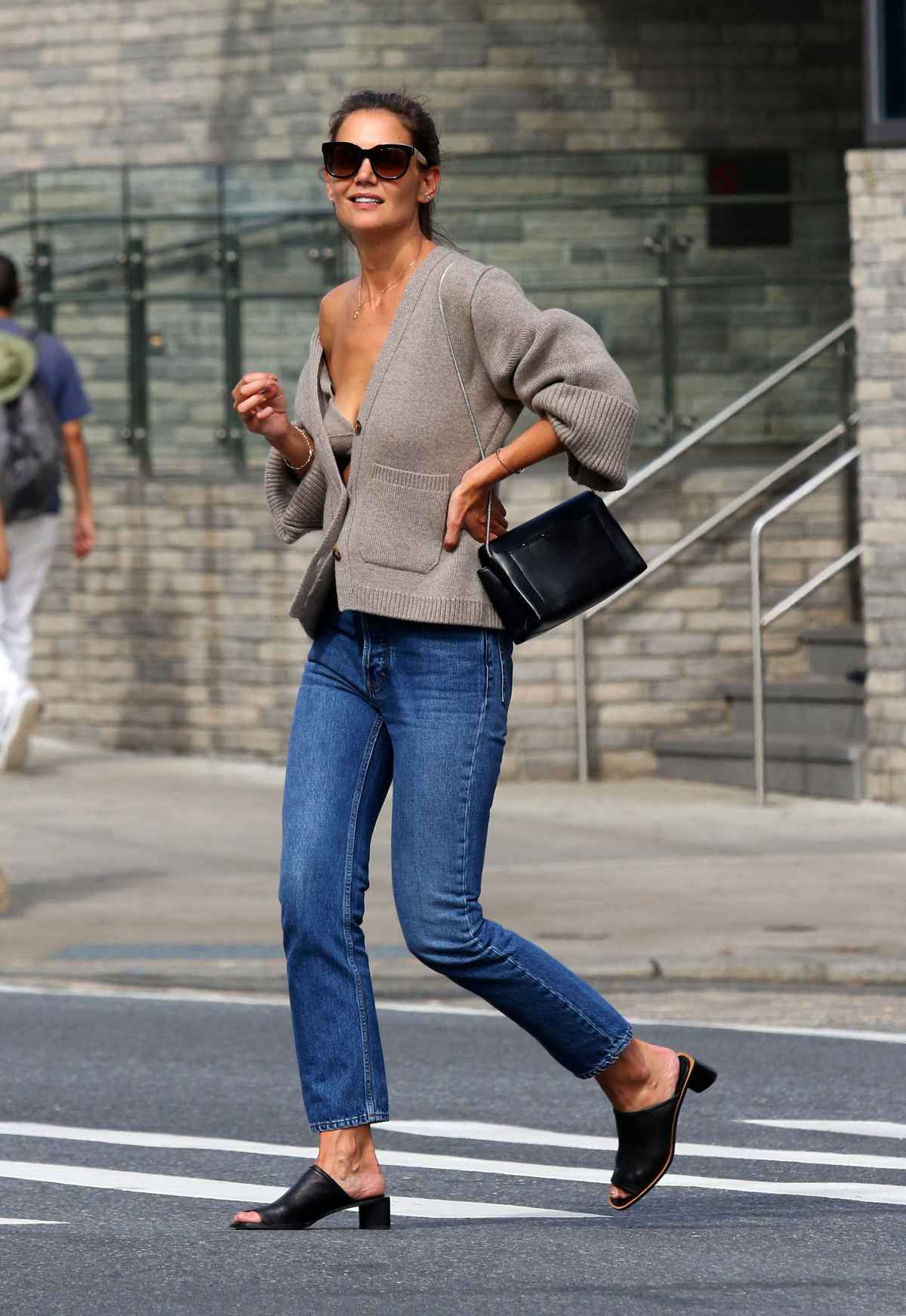 6 Birkenstock Outfits Inspired by the Likes of Katie Holmes