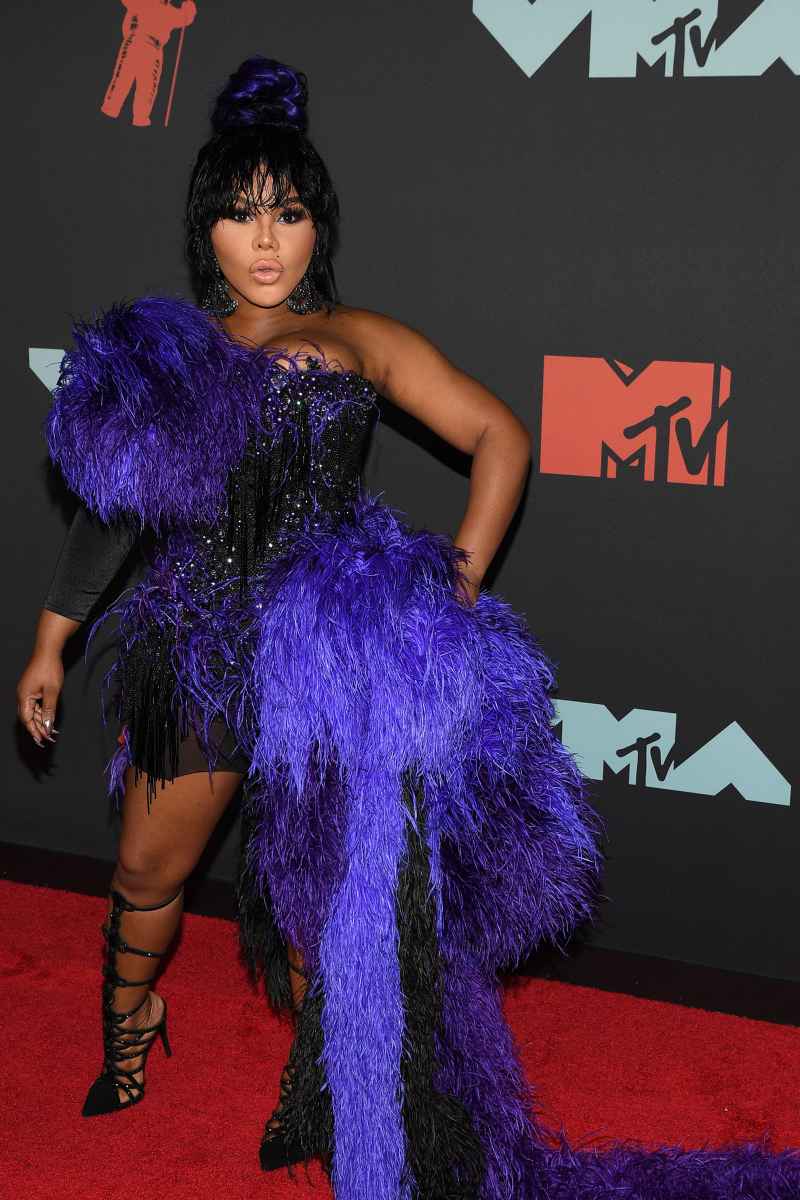 VMAs 2019: Best Celebrity Red Carpet Fashion, Dresses