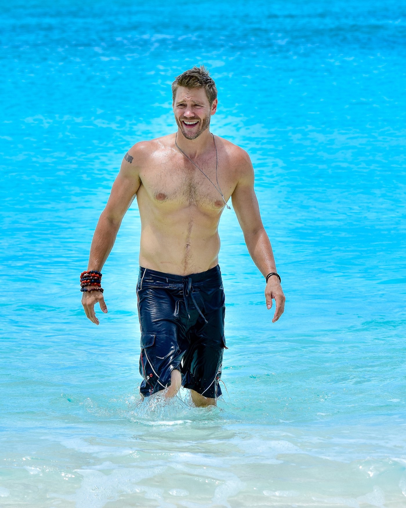 Hottest Celebrity Men At The Beach In Swim Trunks Shirtless Us Weekly 